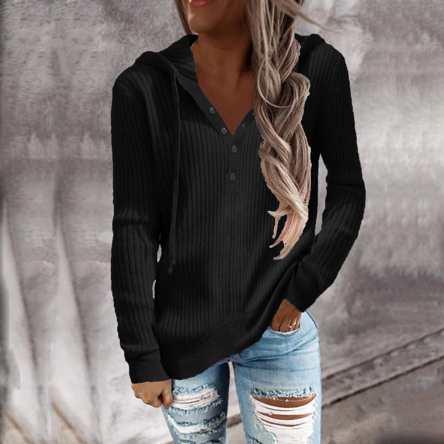 Sweat à capuche pour femmes au design ribbed à la mode avec patte de boutons Chic und Stil