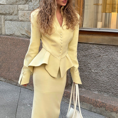 Dames Élégant Robe fourreau avec un chic design peplum Chic und Stil