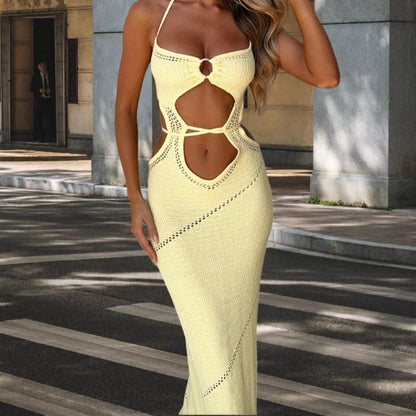 Robe en tricot pour femmes avec des détails découpés et un design à encolure licou Chic und Stil