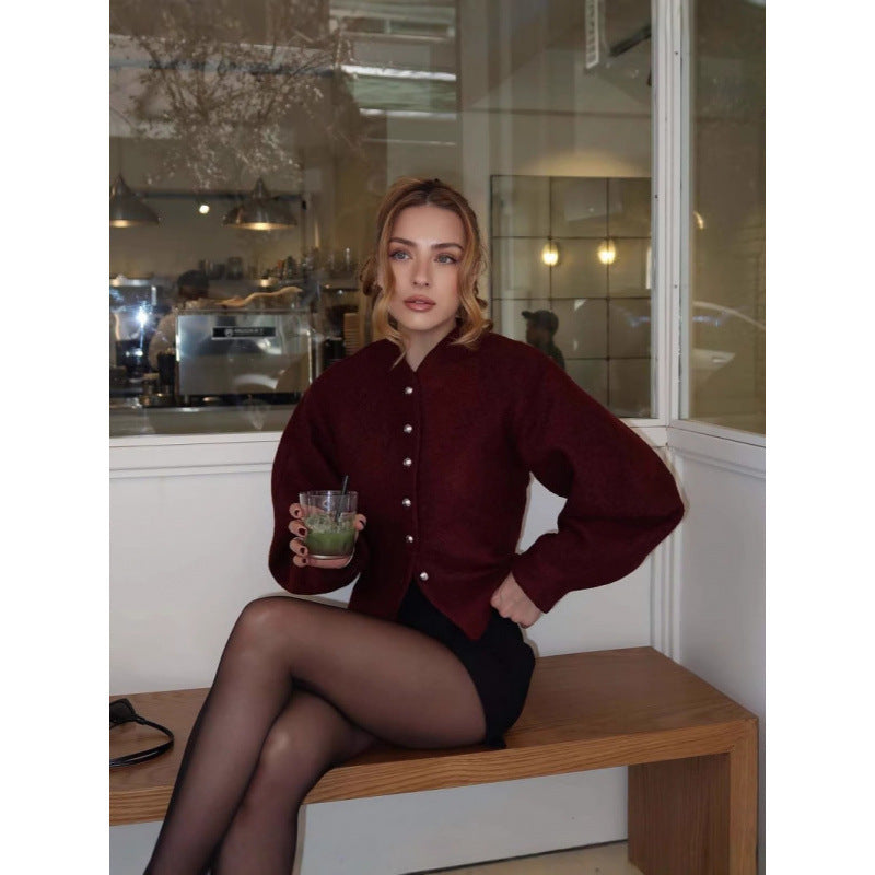 Dames cardigan à la mode avec des boutons frappants Chic und Stil