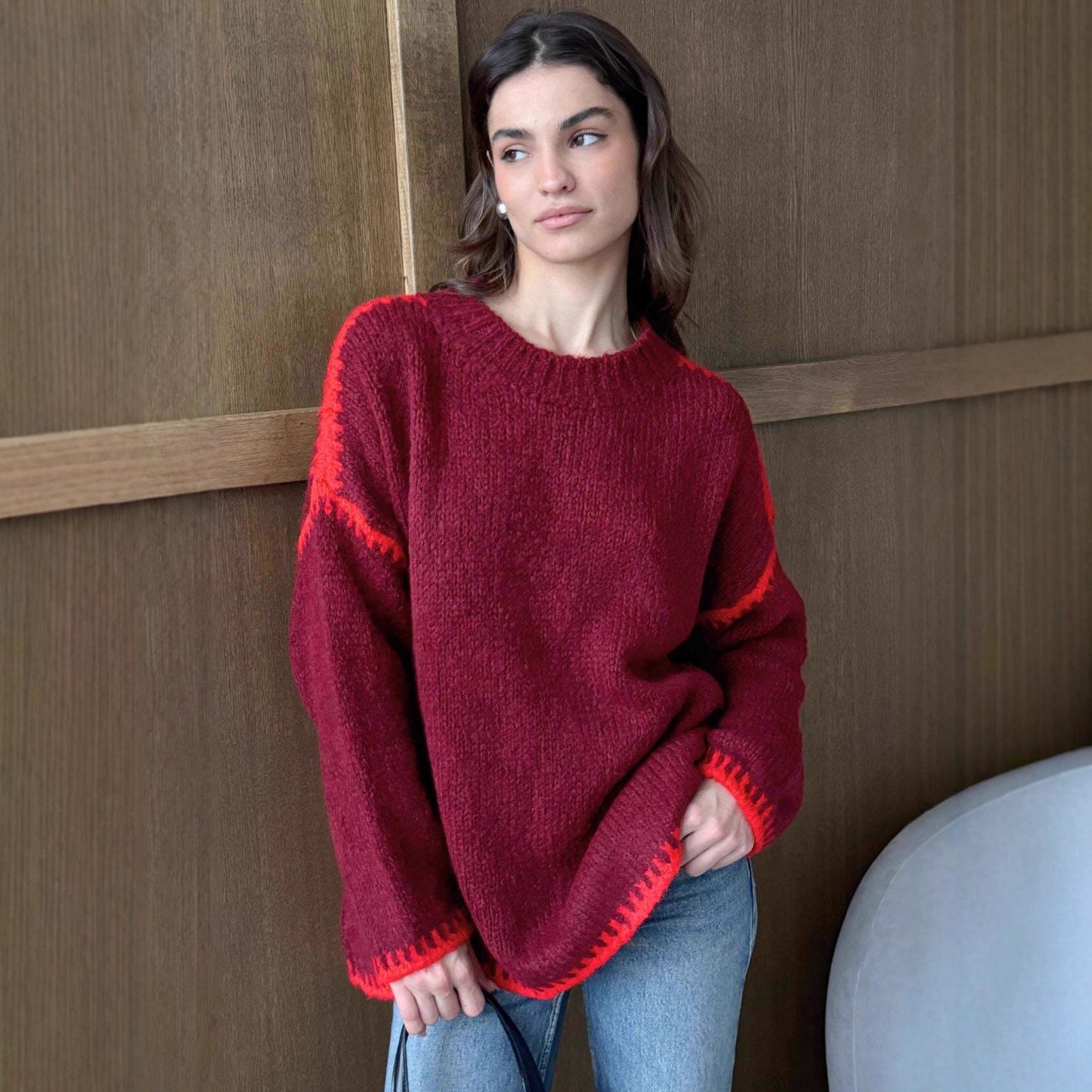 Pull en tricot douillet pour femmes avec des détails d'accent contrastants Chic und Stil