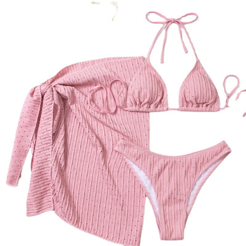 Dames Haut de bikini triangle texturé et ensemble de jupe portefeuille Chic und Stil