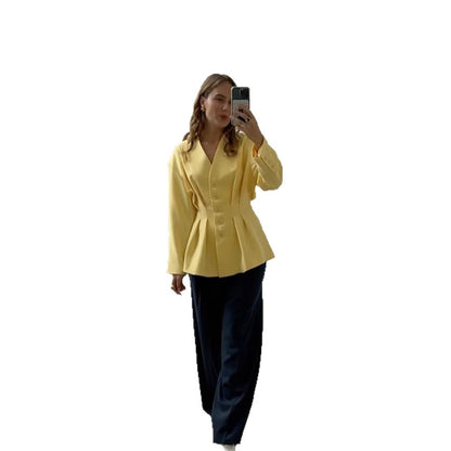 Blazer pour femmes avec une coupe cintrée et des détails de bouton élégants Chic und Stil