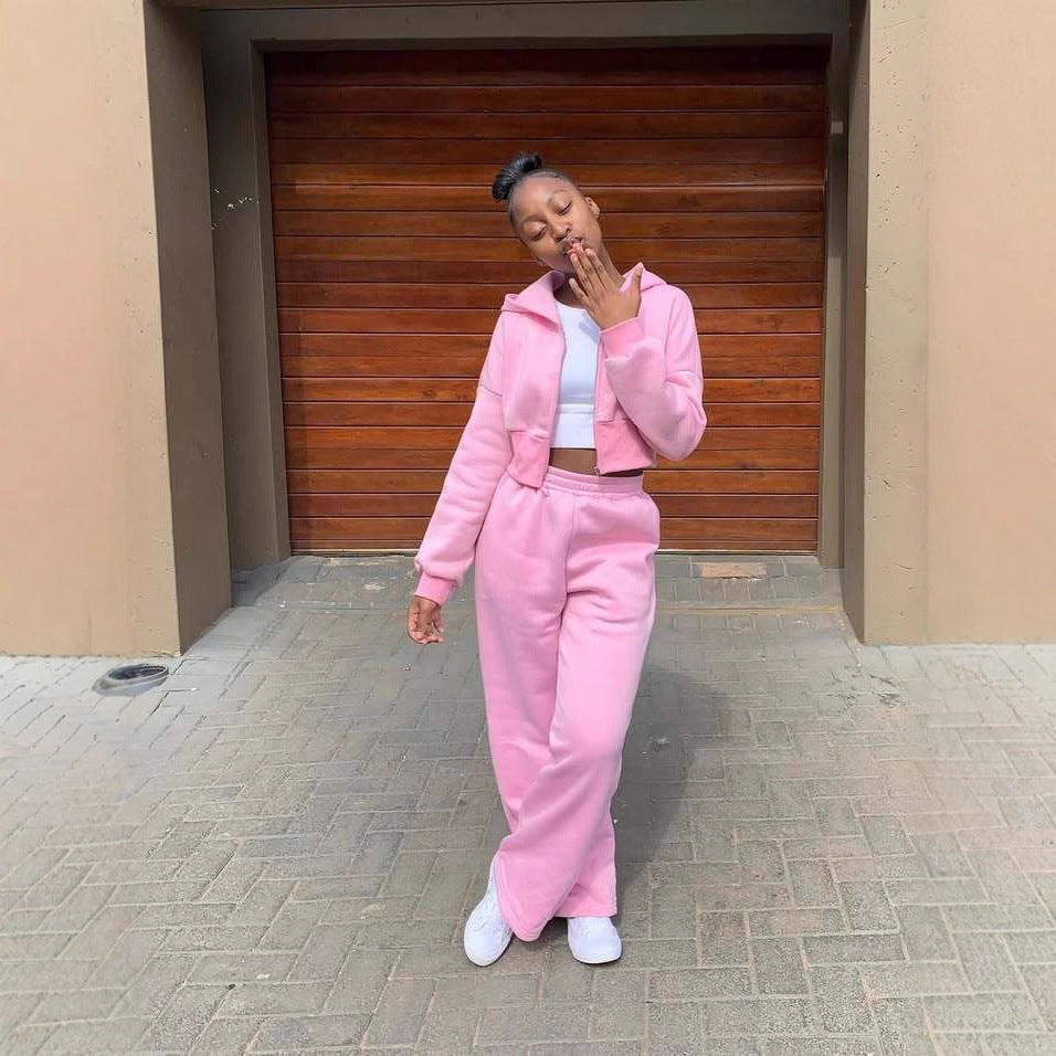 Women leisure jogging set with wide pants and cropped hoodie Chic and Style