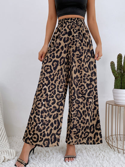 Wide-leg Palazzo pants for women with a modern leopard pattern Chic and Style
