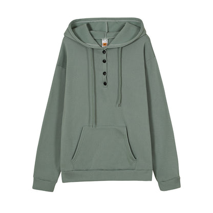Pull à capuche pour femmes avec détails en bouton et poche kangourou pratique Chic und Stil