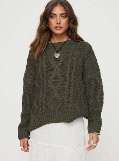 Pull femme en grosse maille avec des manches volumineuses et un motif torsadé classique Chic und Stil