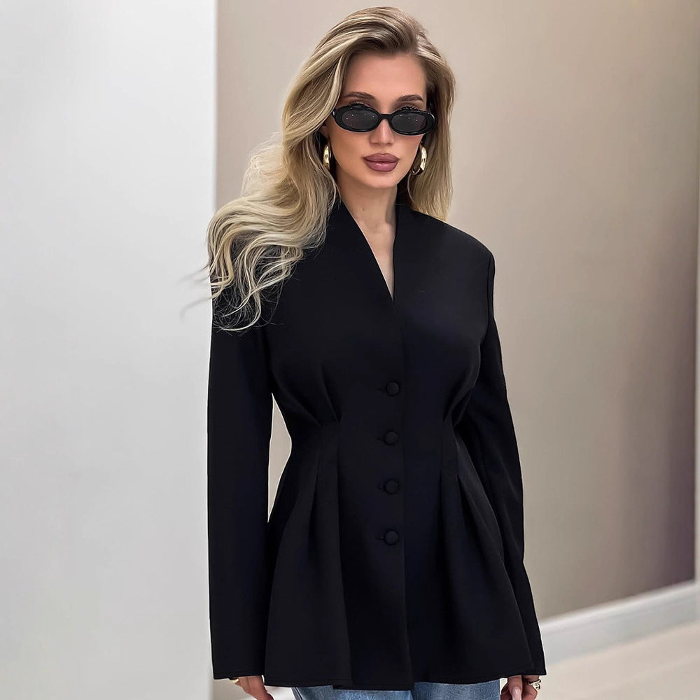 Blazer structuré pour femmes avec une coupe moderne et un cintrage Chic und Stil
