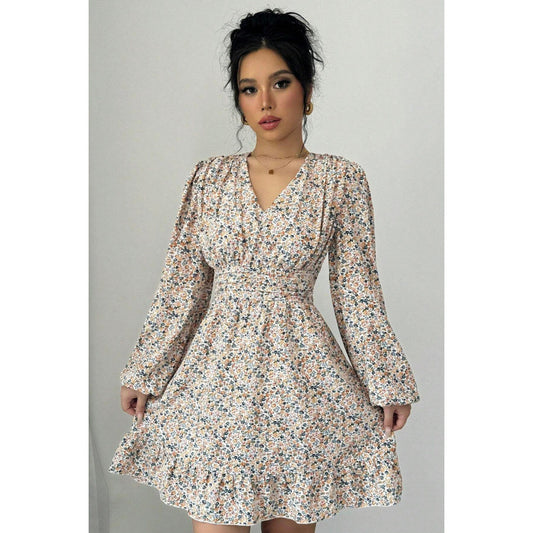 Robe mini ornée de fleurs pour femmes avec décolleté en V profond et manches volumineuses Chic und Stil