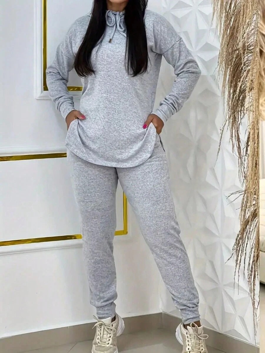 Women's sporty leisure set with hoodie and comfortable jogging pants Chic and Style