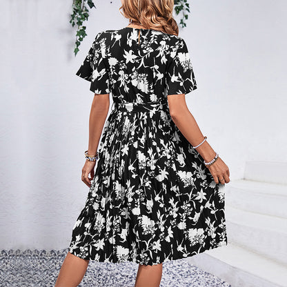 Robe midi à imprimé floral pour dames avec ceinture à nouer Chic und Stil