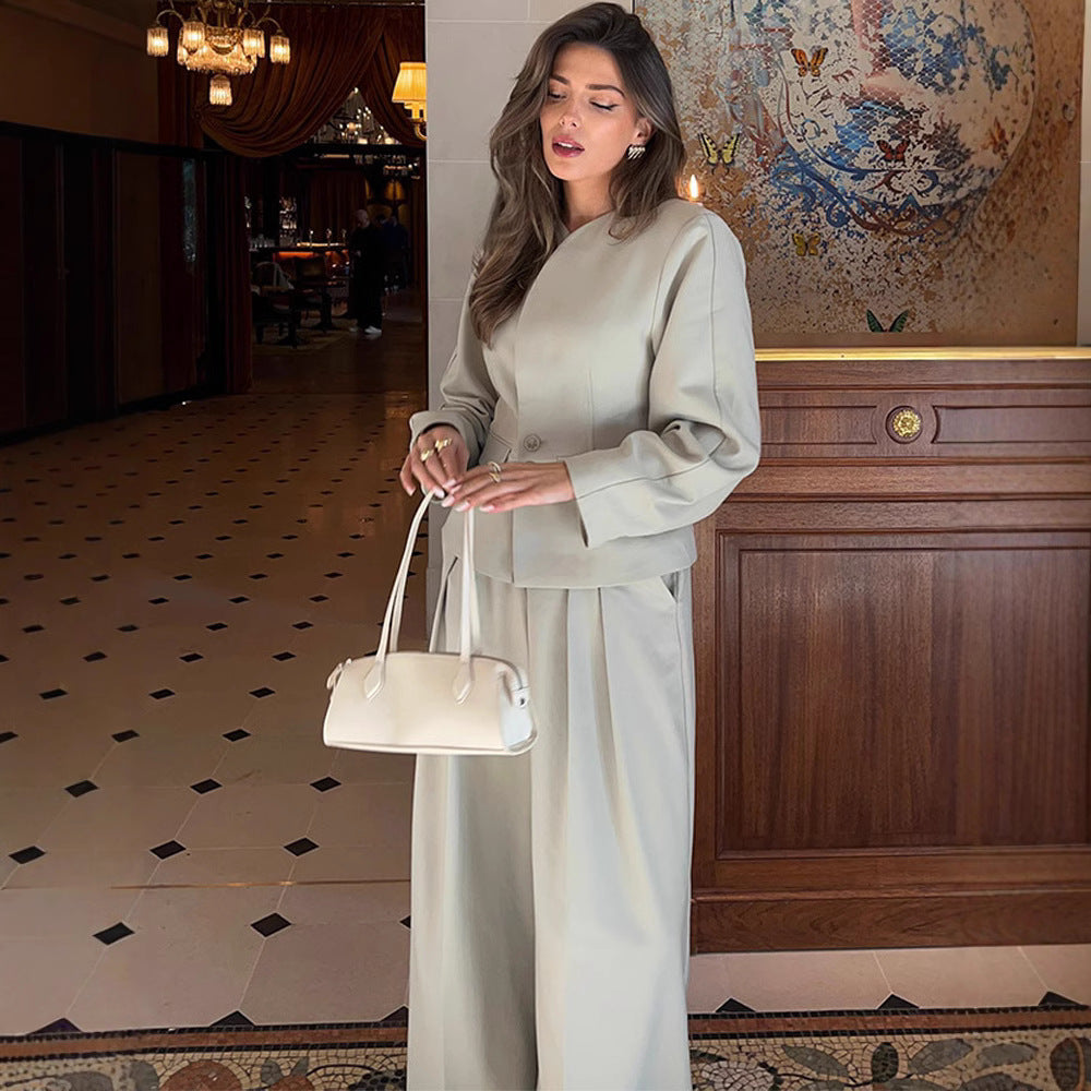 Chic and Stylish Women's Blazer and Pants Set