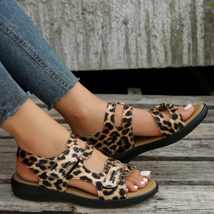 Sandales confort pour femmes avec des brides réglables et semelle anatomique Chic und Stil