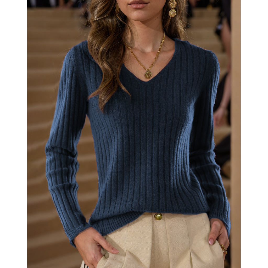 Pull en tricot pour femmes avec décolleté en V et design en côtes fines Chic und Stil