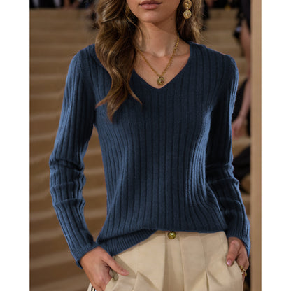 Pull en tricot pour femmes avec décolleté en V et design en côtes fines Chic und Stil