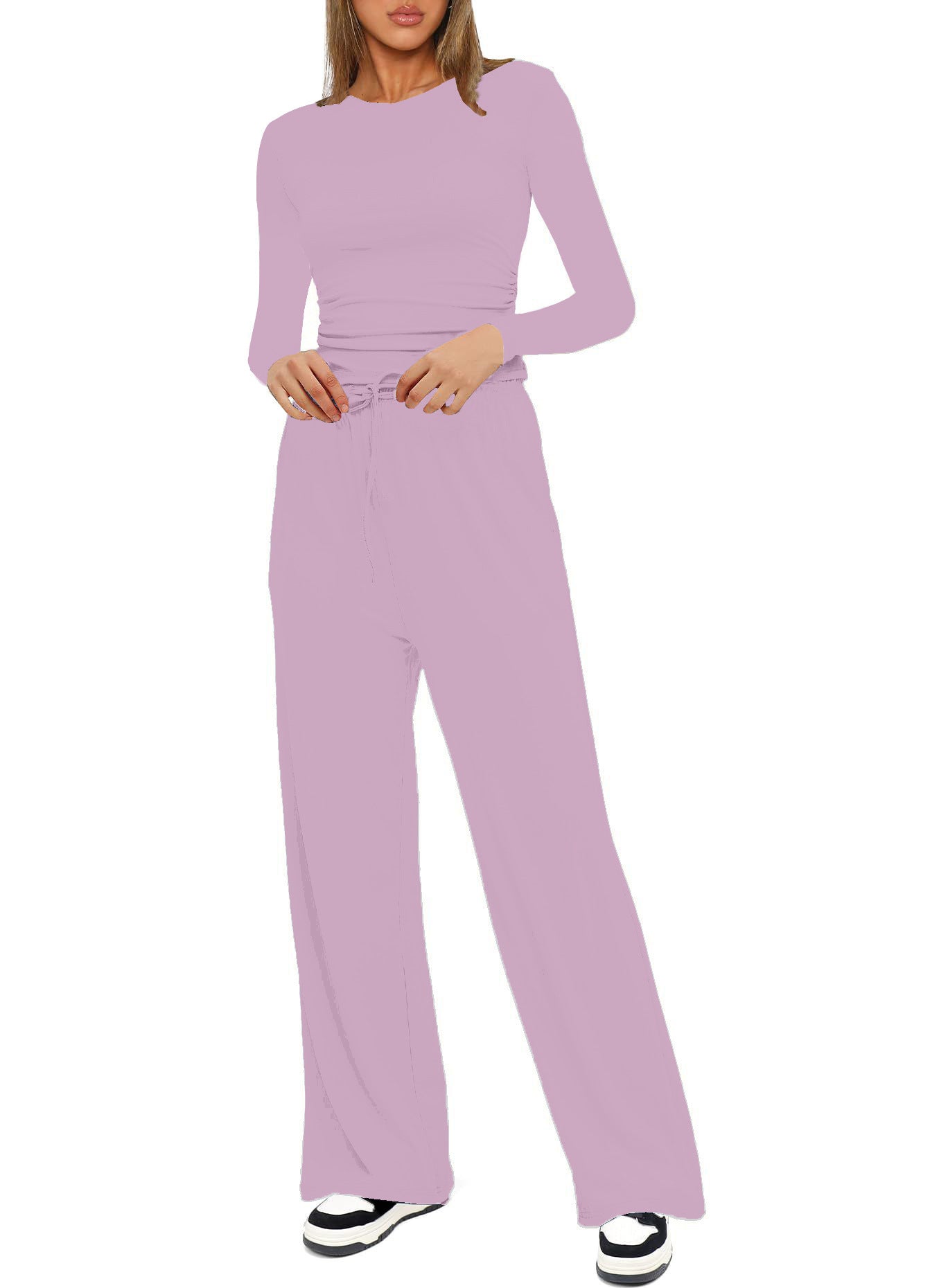 Costume de lounge confortable pour femmes avec un pantalon large Chic und Stil