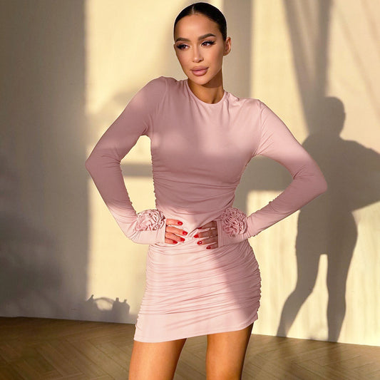 Robe courte pour femmes avec des détails froncés raffinés et un matériau supérieur élastique Chic und Stil