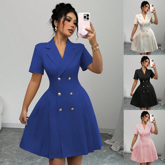 Robe plissée élégante à double boutonnage pour femmes Chic und Stil
