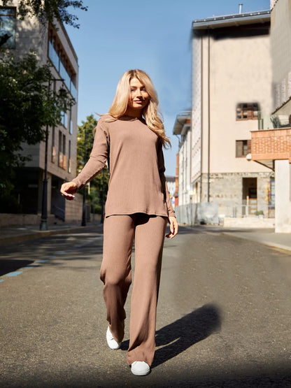 Women Comfortable knit set with long sleeve top and wide leg pants Chic and Style