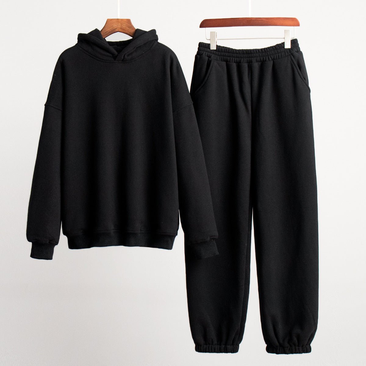Women sweatshirt jumpsuit and cozy jogging pants Chic and Style