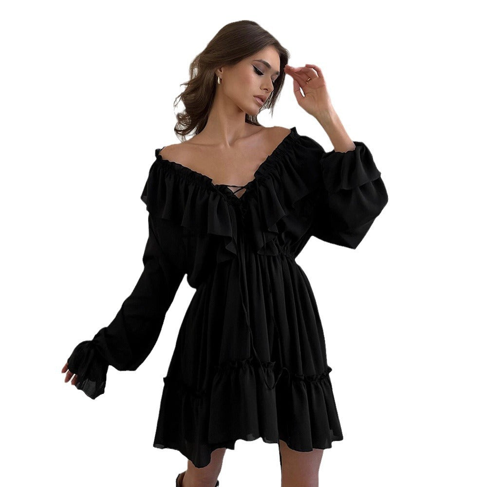 Robe à volants ludique pour femmes avec décolleté en V et manches bouffantes Chic und Stil