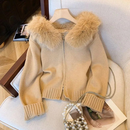 Womens knit jacket with removable faux fur hood and fitted cut Chic und Stil