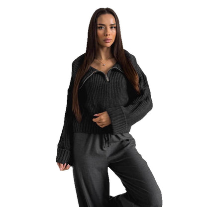 Knitted pullover with high collar and zipper for women Chic und Stil