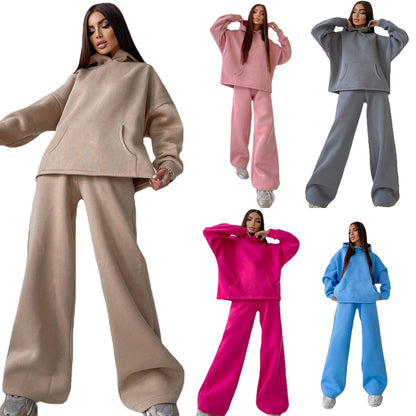 Oversized comfortable hoodie set and loose jogger pants Chic und Stil