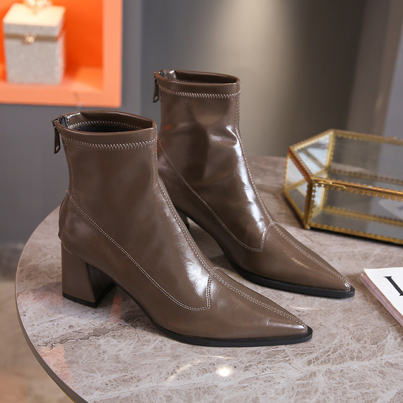 Bottes à la mode pour femmes au design classique Chic und Stil