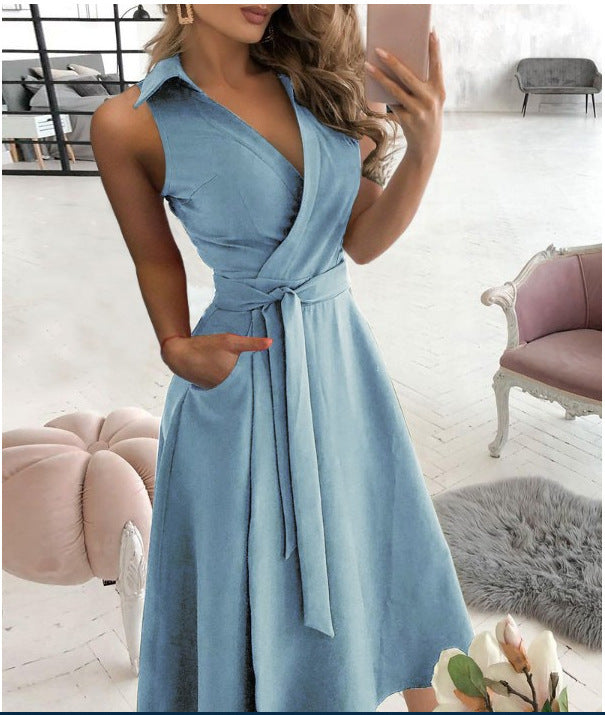 Robe portefeuille pour femmes avec décolleté en V élégant et ceinture à la taille Chic und Stil