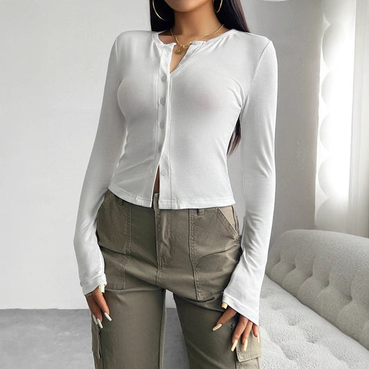T-shirt à manches longues pour femmes avec patte de boutonnage tendance et coupe flatteuse Chic und Stil
