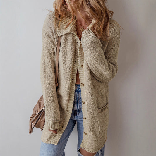 Dames gros pull-over avec poches pratiques et col contrasté Chic und Stil