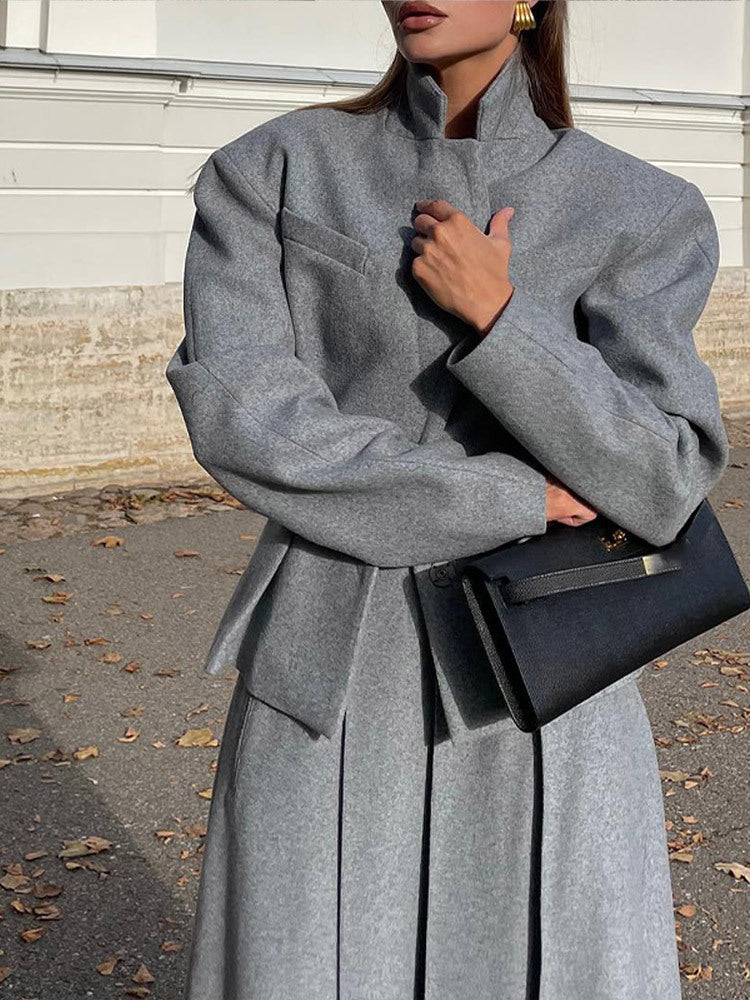 Dames élégant manteau oversize avec col haut et manches structurées Chic und Stil