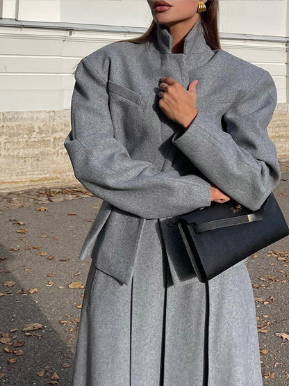 Dames élégant manteau oversize avec col haut et manches structurées Chic und Stil
