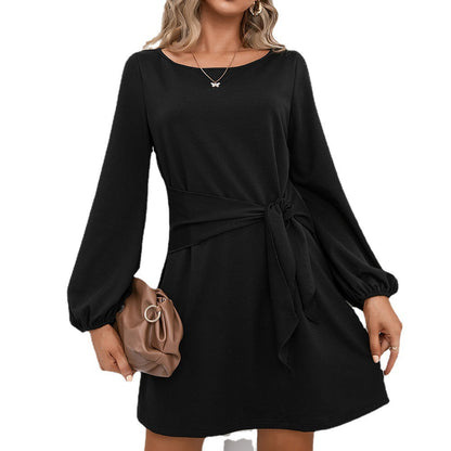 Robe portefeuille élégante pour femmes avec manches longues et ceinture à la taille Chic und Stil