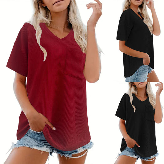 T-shirt oversized à col en V pour femmes avec poche poitrine et structure en rib Chic und Stil