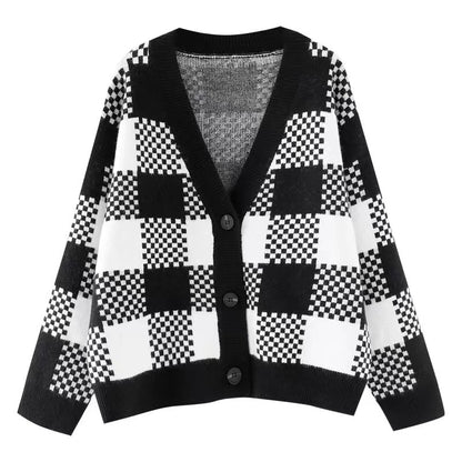 Dames gros tricot cardigan avec motif à carreaux contrastant et détails de boutons Chic und Stil