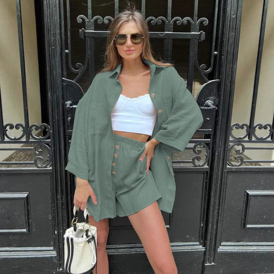 Dames Ensemble de chemise à manches courtes légères et shorts Chic und Stil