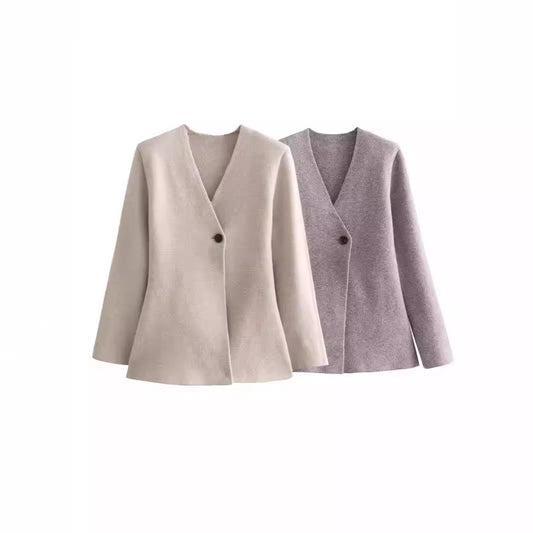 Dames élégante cardigan en tricot avec coupe asymétrique et détail de bouton Chic und Stil