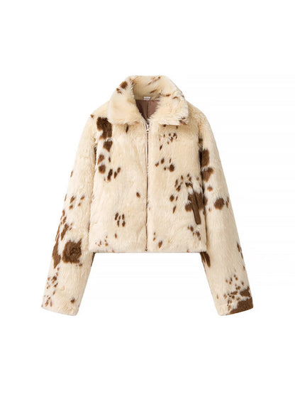 Trendy short jacket for women in faux fur with unique animal print Chic and Style