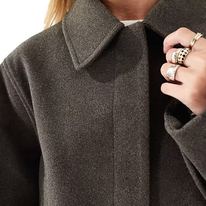 Dames courte, douce veste en mélange de laine Chic und Stil