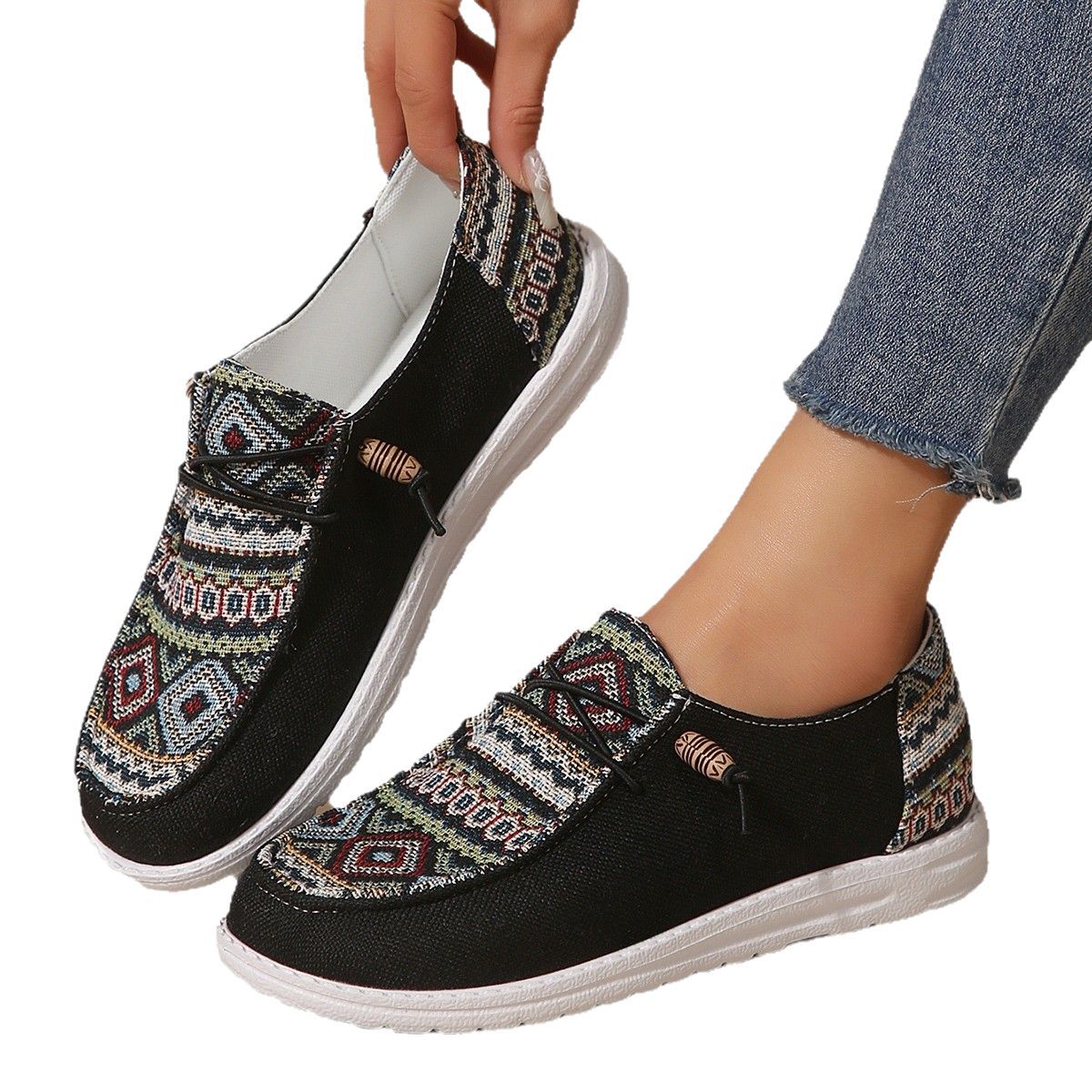 Baskets Slip-On décontractées pour femmes avec motif ethnique coloré Chic und Stil