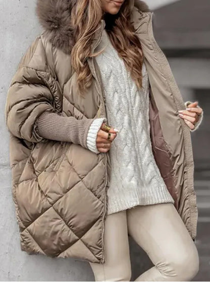 Dame Veste doudoune oversize avec col en fausse fourrure Chic und Stil