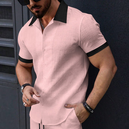 Chemise à manches courtes pour hommes au design structuré avec col contrastant Chic und Stil
