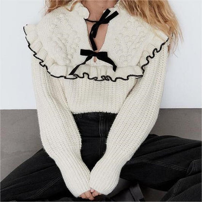 Pull en tricot femme avec col à volants et nœuds décoratifs Chic und Stil