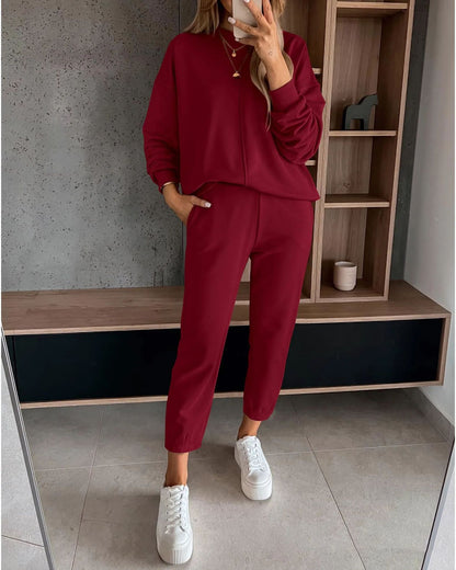 Chic and Style women's casual sweatshirt and jogger pants set