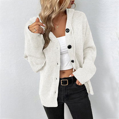Dame cardigan avec capuche et détails de boutons décoratifs Chic und Stil