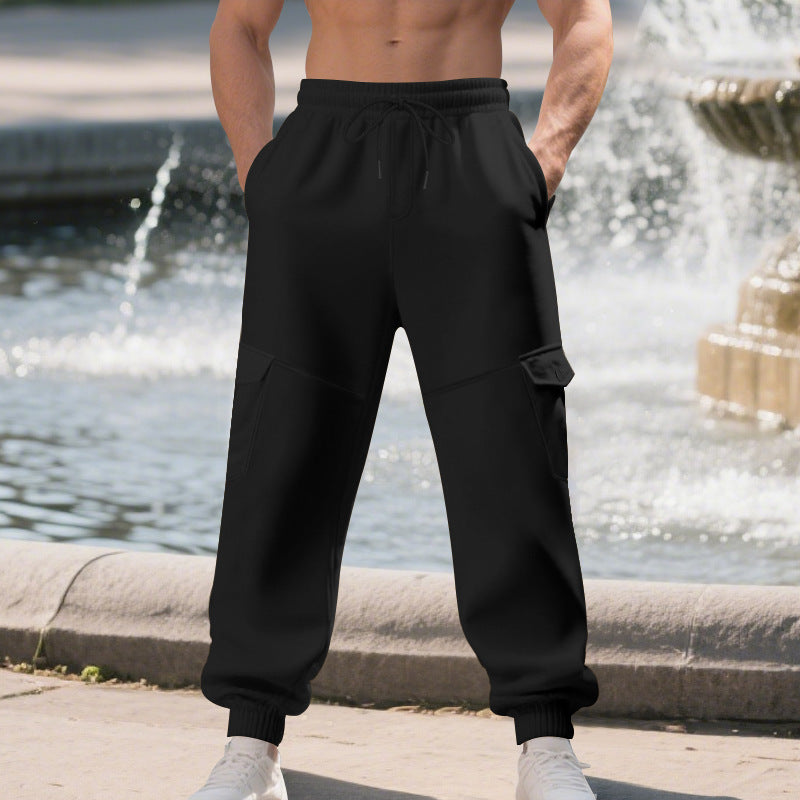 Men's cargo pants with elastic waistband and multiple pockets Chic and style