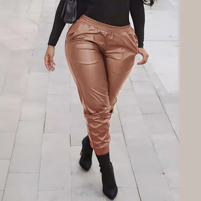 Chic and Style women's sporty lounge pants with gathers