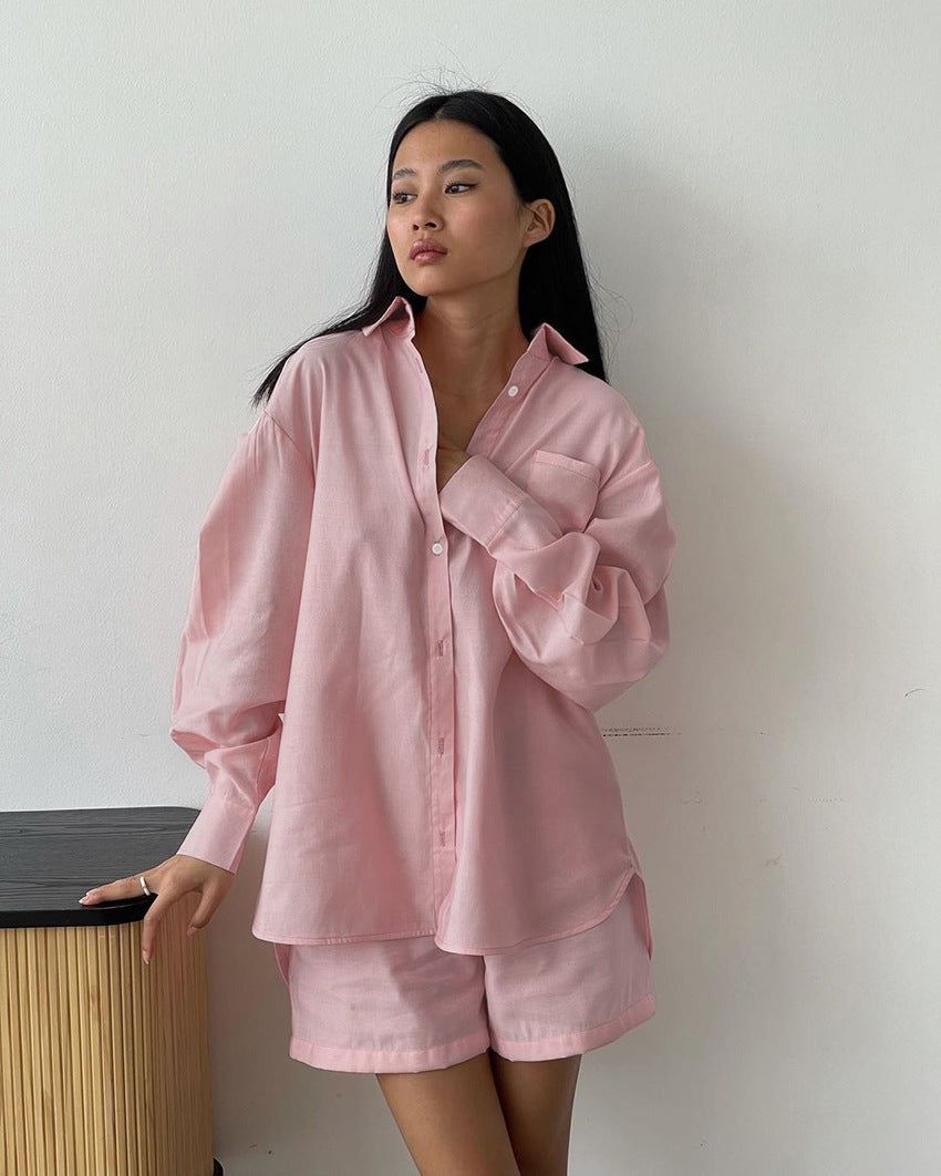 Chemisier décontracté à manches courtes pour femmes avec coupe surdimensionnée et poche poitrine Chic und Stil